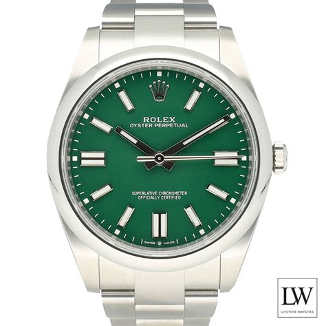 Rolex Oyster Perpetual met een Groene wijzerplaat.